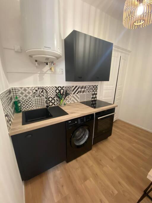 Corte Magnifique T2 45M2 Neuf 5 Personnes Place St Marcel Hyper Centre Wifi Lave Linge Tv 외부 사진