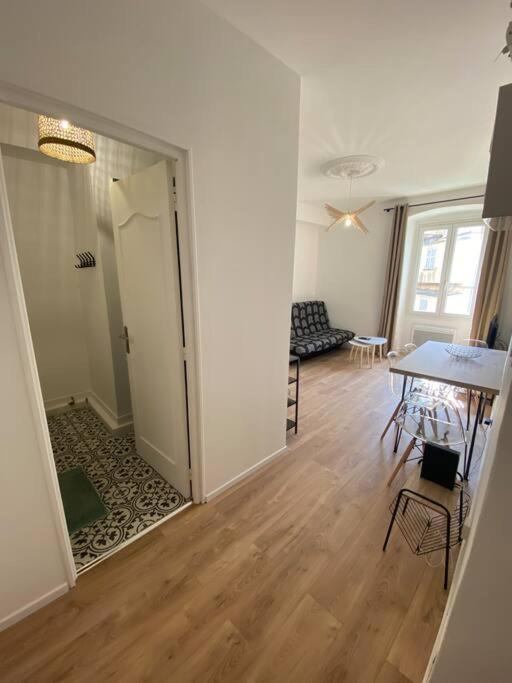 Corte Magnifique T2 45M2 Neuf 5 Personnes Place St Marcel Hyper Centre Wifi Lave Linge Tv 외부 사진