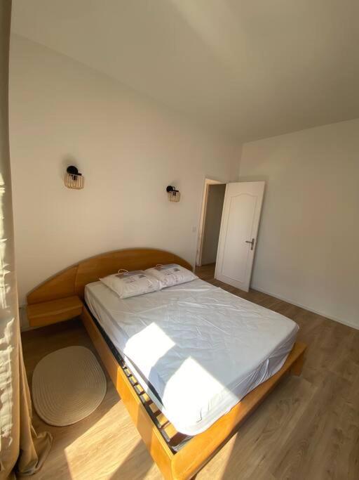 Corte Magnifique T2 45M2 Neuf 5 Personnes Place St Marcel Hyper Centre Wifi Lave Linge Tv 외부 사진